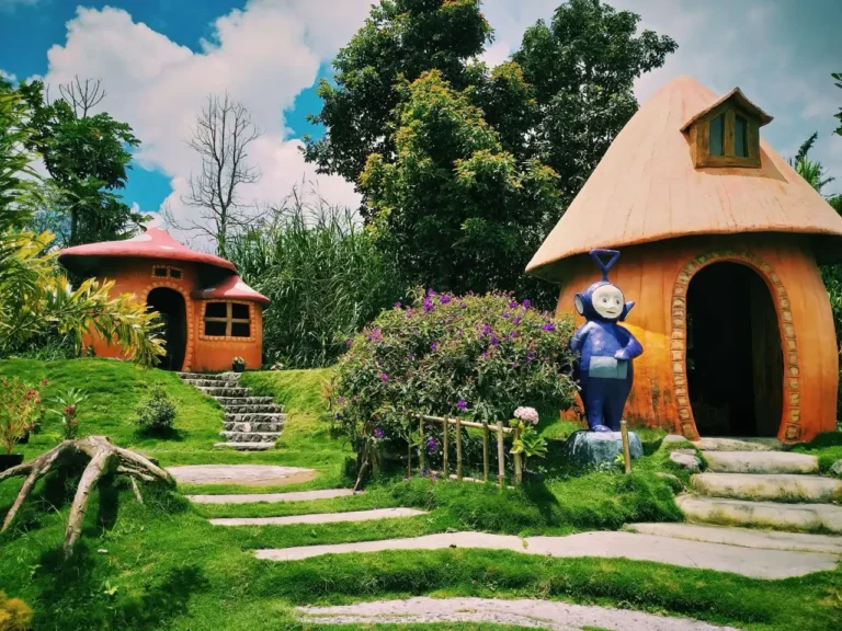 Rumah Hobbit Kaliurang