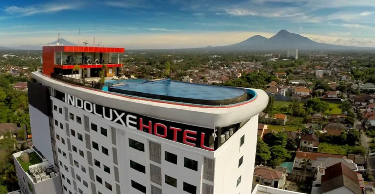 slide idlx Indoluxe Hotel Jogjakarta Jogja Funtastic